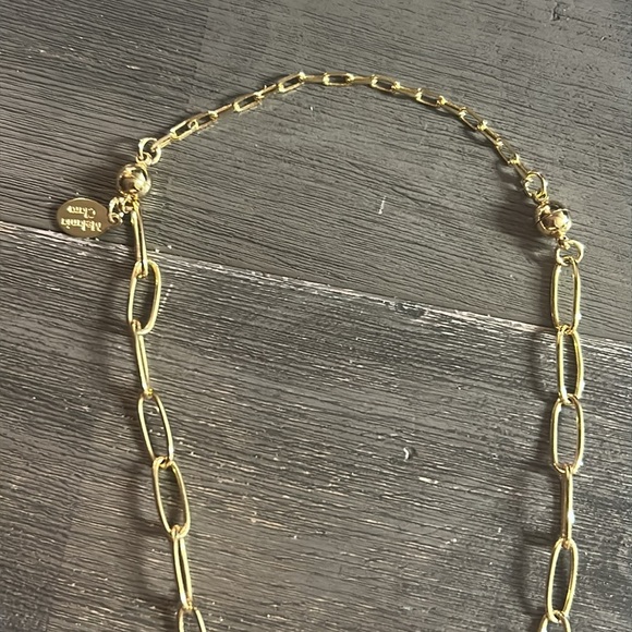 Melania Clara paperclip chain necklace with crystal heart - Picture 3 of 3